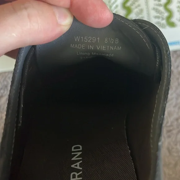 Cole Haan Black Oxford shoe NWOT - Picture 8 of 8